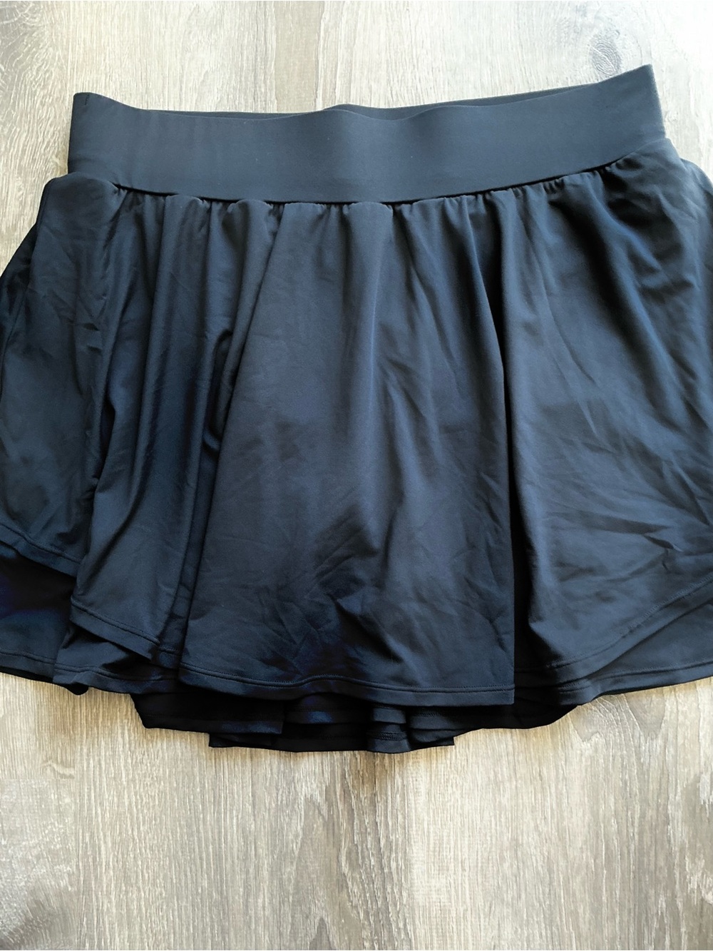 NWT iuga Black Layered Silky Activewear Flared Skirt - Picture 4 of 10